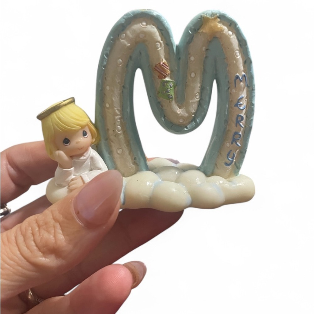 Precious Moments Enesco 2002 “M is for Merry” Alphabet Angel Figurine